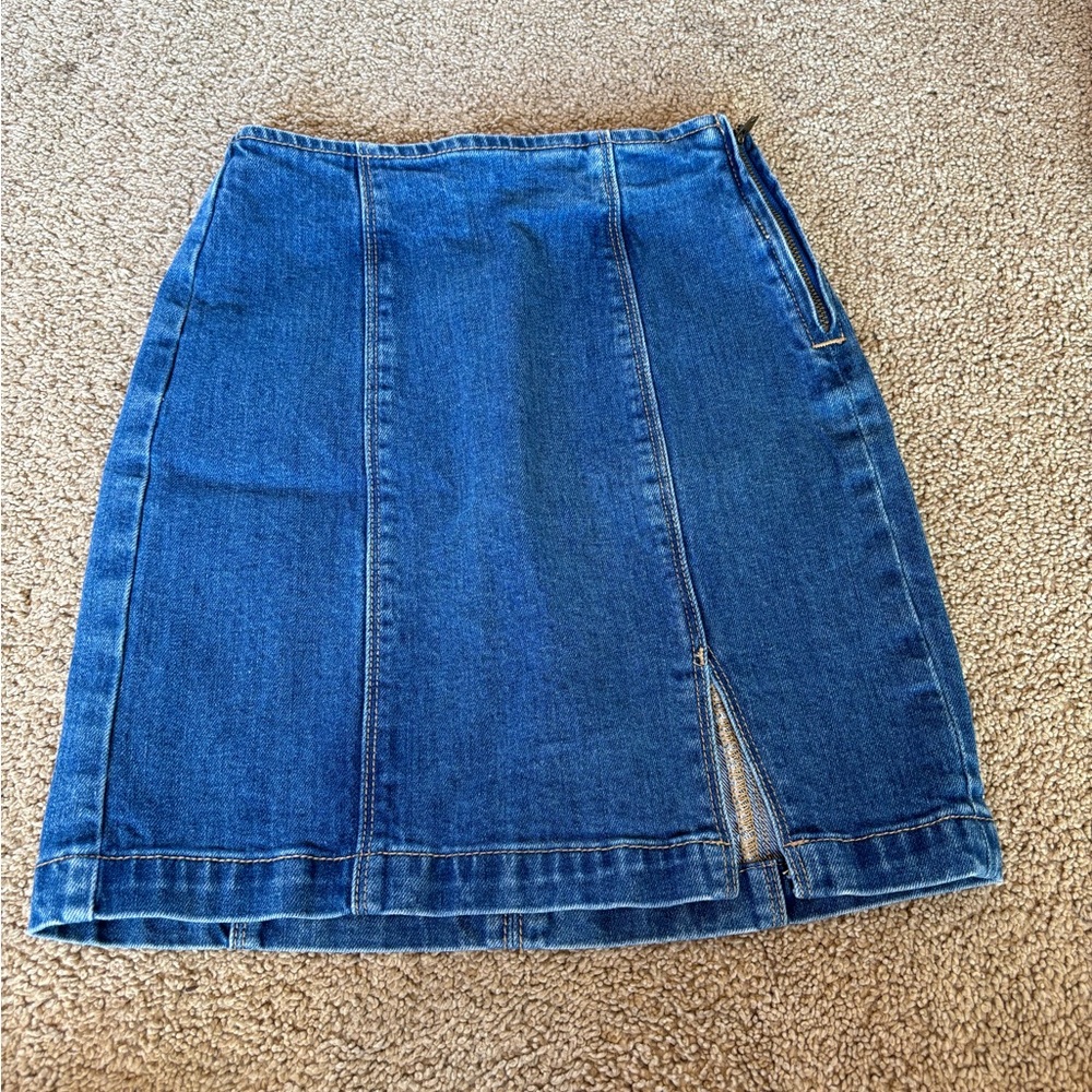 Tight jean skirt